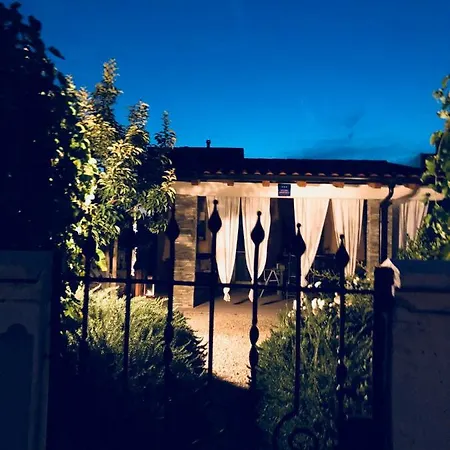 Studio House Secret Garden 1 Apartment *